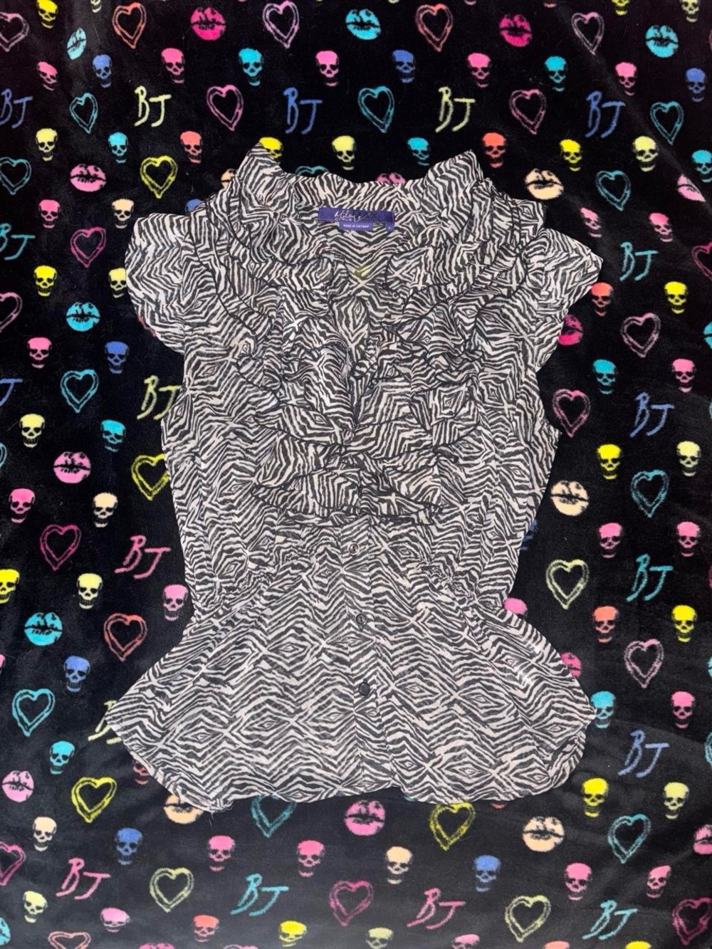 Miley Cyrus Zebra Print Ruffle Blouse - Picture 4 of 4